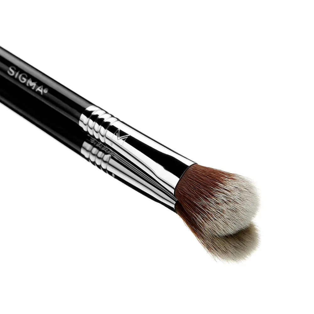 Sigma Beauty F3 High Cheekbone Highlighter Brush